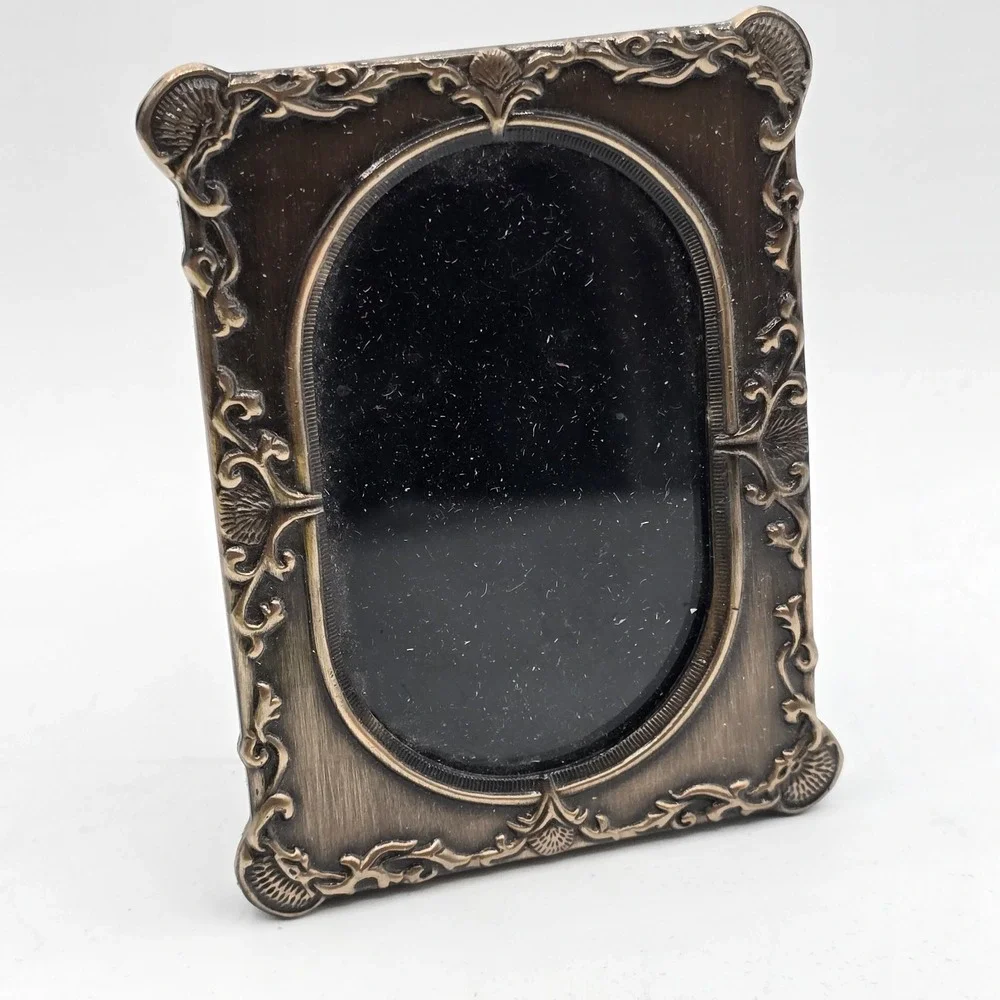 Vtg Ornate Small Metal Floral Scroll Photo Picture Frame Free Standing